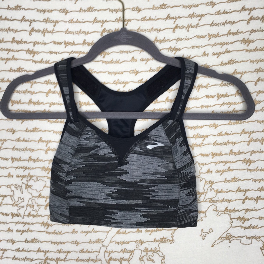 Brooks Size 32D Black & Gray High Impact Adjustable Full Coverage Sports Bra